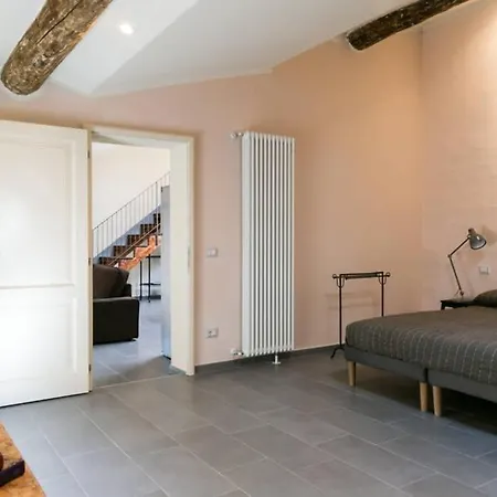 Attico Con Altana: Incanto E Relax Apartment Siena