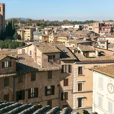 Attico Con Altana: Incanto E Relax Apartment